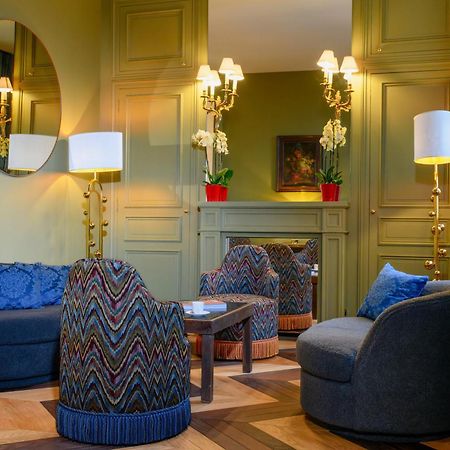 Hotel Les Hautes Roches Рошекорбон Экстерьер фото