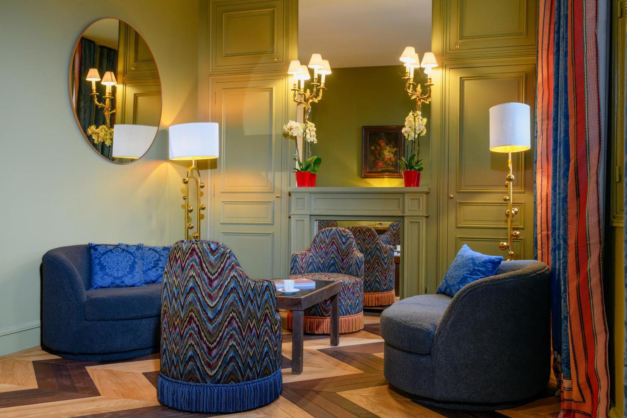 Hotel Les Hautes Roches Рошекорбон Экстерьер фото