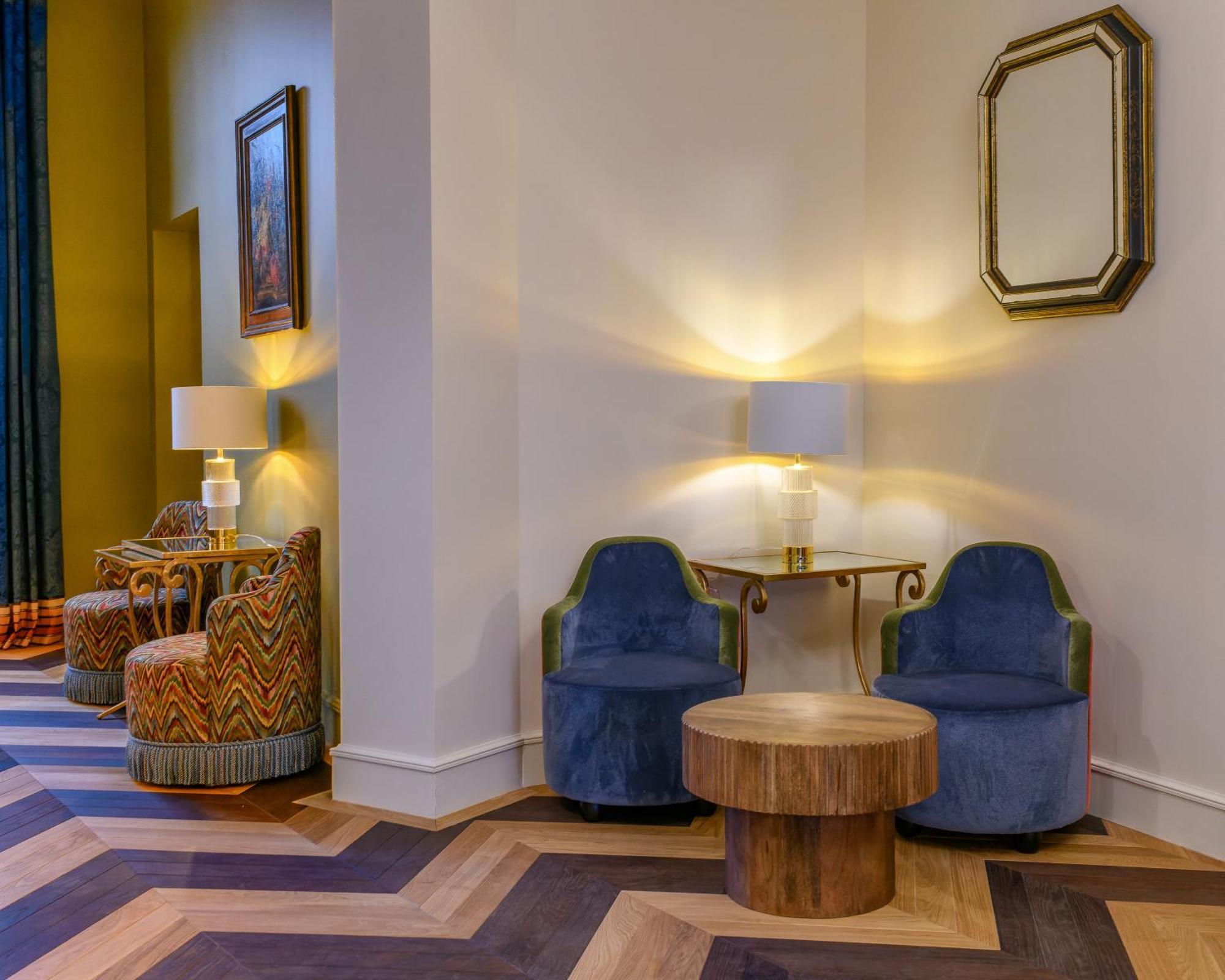 Hotel Les Hautes Roches Рошекорбон Экстерьер фото