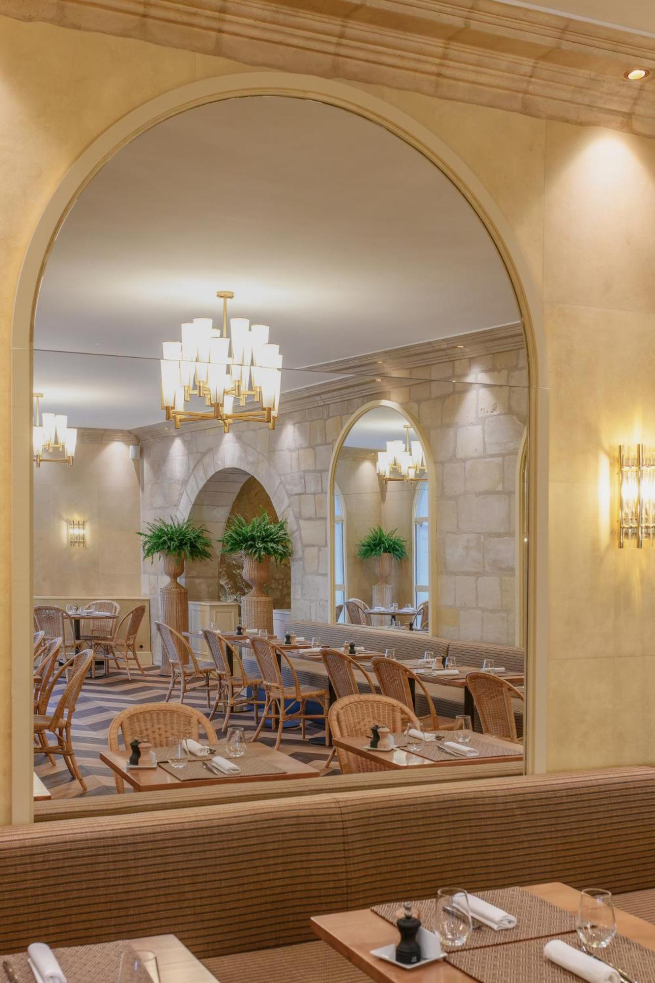 Hotel Les Hautes Roches Рошекорбон Экстерьер фото