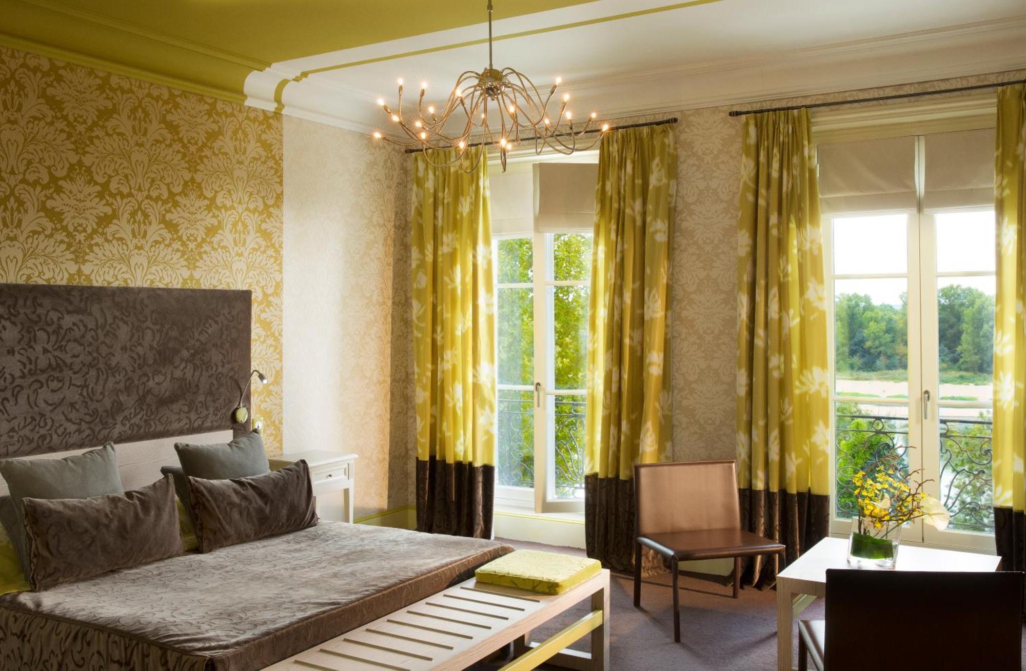 Hotel Les Hautes Roches Рошекорбон Экстерьер фото