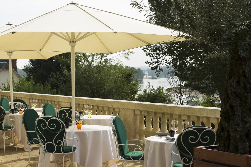 Hotel Les Hautes Roches Рошекорбон Экстерьер фото